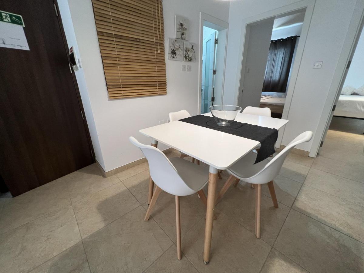 St Julians Smart 2 Bedroom Apartment Saint Julian's Εξωτερικό φωτογραφία